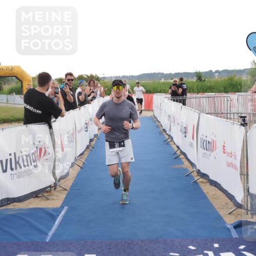 22.06.2025 - Viking Triathlon MichiJ http://msf.ph/oto/8118509 22.06.2025 16:28:08 Ziel 31, 285, 601 meine-sportfotos.de