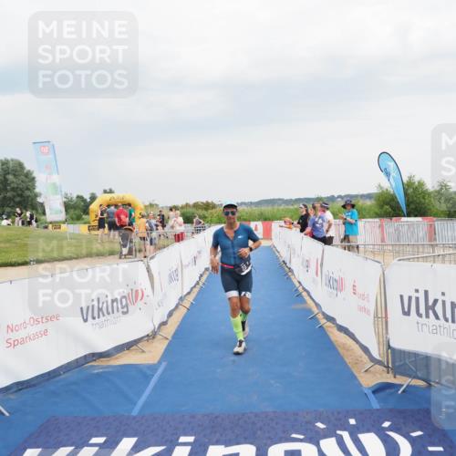 22.06.2025 - Viking Triathlon MichiJ http://msf.ph/oto/8118511 22.06.2025 16:56:17 Ziel 23 meine-sportfotos.de