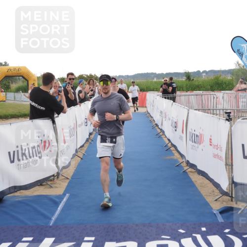 22.06.2025 - Viking Triathlon MichiJ http://msf.ph/oto/8118530 22.06.2025 16:28:09 Ziel 31, 285, 601 meine-sportfotos.de