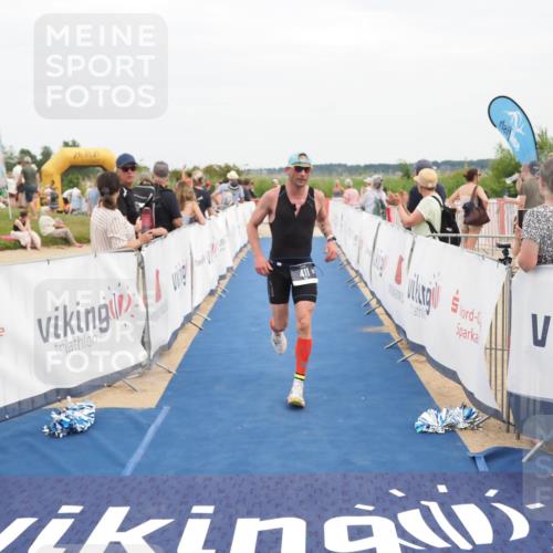 22.06.2025 - Viking Triathlon MichiJ http://msf.ph/oto/8118545 22.06.2025 15:08:23 Ziel 265, 411 meine-sportfotos.de