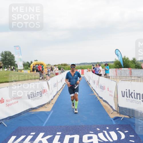 22.06.2025 - Viking Triathlon MichiJ http://msf.ph/oto/8118549 22.06.2025 16:56:17 Ziel 23 meine-sportfotos.de