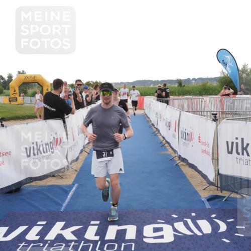22.06.2025 - Viking Triathlon MichiJ http://msf.ph/oto/8118565 22.06.2025 16:28:09 Ziel 31, 285, 601 meine-sportfotos.de