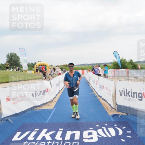 22.06.2025 - Viking Triathlon MichiJ http://msf.ph/oto/8118588 22.06.2025 16:56:18 Ziel 23 meine-sportfotos.de