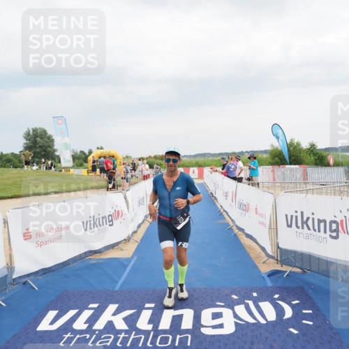 22.06.2025 - Viking Triathlon MichiJ http://msf.ph/oto/8118615 22.06.2025 16:56:18 Ziel 23 meine-sportfotos.de