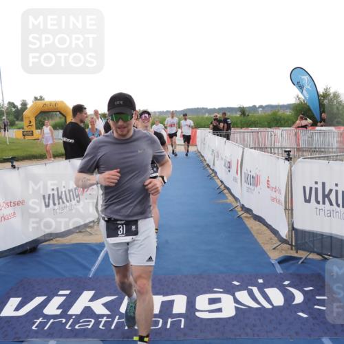 22.06.2025 - Viking Triathlon MichiJ http://msf.ph/oto/8118616 22.06.2025 16:28:10 Ziel 31, 285, 601 meine-sportfotos.de