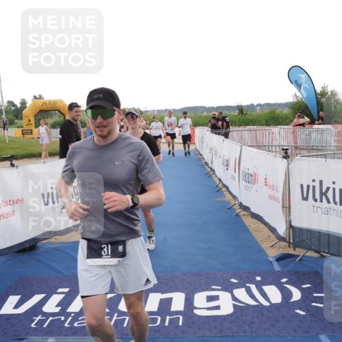 22.06.2025 - Viking Triathlon MichiJ http://msf.ph/oto/8118637 22.06.2025 16:28:10 Ziel 31, 285, 601 meine-sportfotos.de