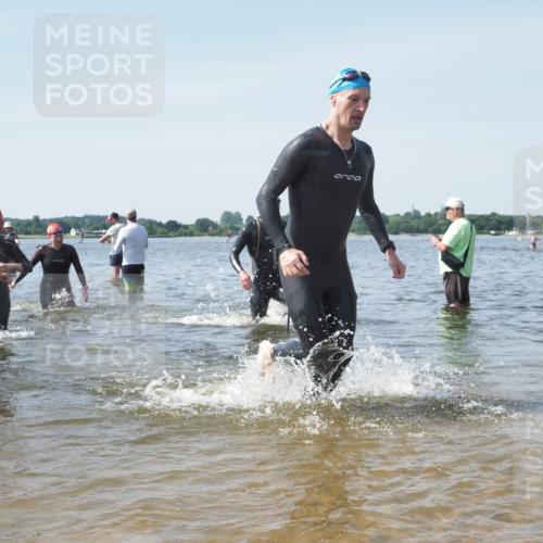 22.06.2025 - Viking Triathlon KatJ http://msf.ph/oto/8118653 22.06.2025 10:46:00 Schwimmen 217, 342, 360, 372, 468, 525, 615, 621, 633, 647 meine-sportfotos.de