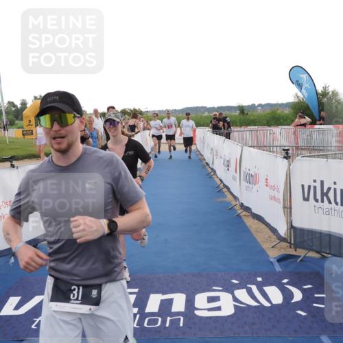 22.06.2025 - Viking Triathlon MichiJ http://msf.ph/oto/8118656 22.06.2025 16:28:10 Ziel 31, 285, 601 meine-sportfotos.de