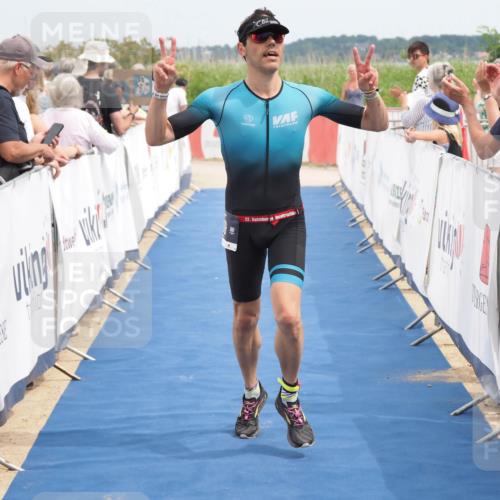 22.06.2025 - Viking Triathlon MichiJ http://msf.ph/oto/8118669 22.06.2025 14:57:38 Ziel 316 meine-sportfotos.de