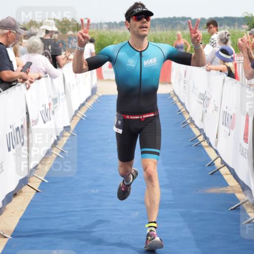 22.06.2025 - Viking Triathlon MichiJ http://msf.ph/oto/8118677 22.06.2025 14:57:39 Ziel 316 meine-sportfotos.de
