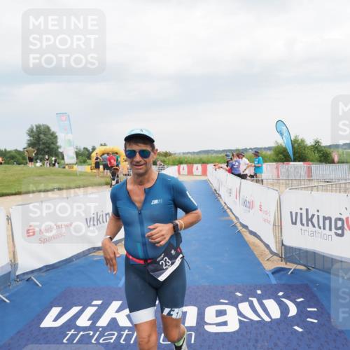 22.06.2025 - Viking Triathlon MichiJ http://msf.ph/oto/8118687 22.06.2025 16:56:19 Ziel 23 meine-sportfotos.de
