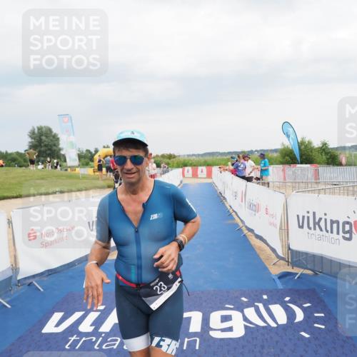 22.06.2025 - Viking Triathlon MichiJ http://msf.ph/oto/8118692 22.06.2025 16:56:19 Ziel 23 meine-sportfotos.de