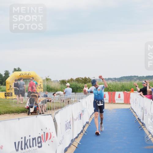 22.06.2025 - Viking Triathlon MichiJ http://msf.ph/oto/8118727 22.06.2025 16:59:17 Ziel 26 meine-sportfotos.de