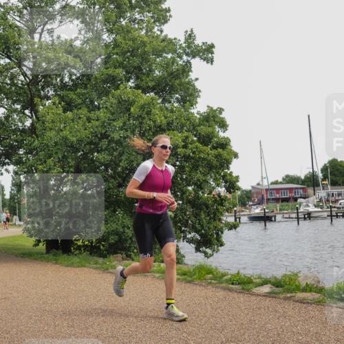 22.06.2025 - Viking Triathlon KatJ http://msf.ph/oto/8118736 22.06.2025 15:11:50 Laufen 249 meine-sportfotos.de
