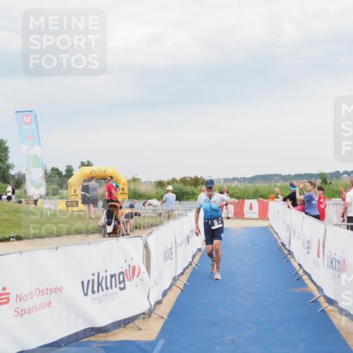 22.06.2025 - Viking Triathlon MichiJ http://msf.ph/oto/8118767 22.06.2025 16:59:18 Ziel 26 meine-sportfotos.de
