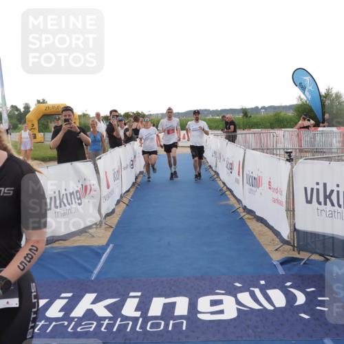 22.06.2025 - Viking Triathlon MichiJ http://msf.ph/oto/8118775 22.06.2025 16:28:12 Ziel 31, 285, 601 meine-sportfotos.de