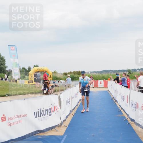 22.06.2025 - Viking Triathlon MichiJ http://msf.ph/oto/8118777 22.06.2025 16:59:18 Ziel 26 meine-sportfotos.de
