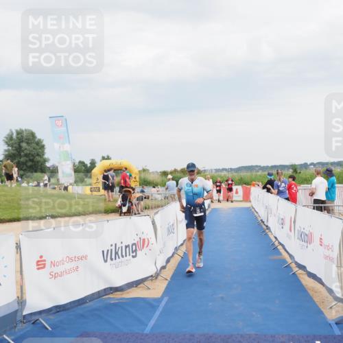 22.06.2025 - Viking Triathlon MichiJ http://msf.ph/oto/8118840 22.06.2025 16:59:19 Ziel 26 meine-sportfotos.de