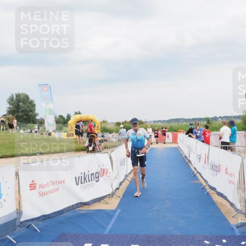 22.06.2025 - Viking Triathlon MichiJ http://msf.ph/oto/8118849 22.06.2025 16:59:19 Ziel 26 meine-sportfotos.de