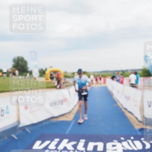 22.06.2025 - Viking Triathlon MichiJ http://msf.ph/oto/8118881 22.06.2025 16:59:20 Ziel 26 meine-sportfotos.de