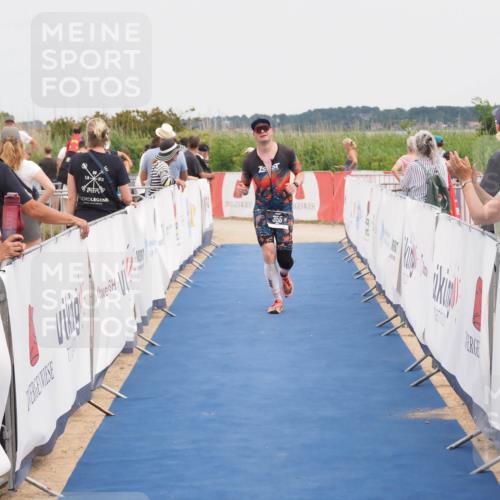 22.06.2025 - Viking Triathlon MichiJ http://msf.ph/oto/8118931 22.06.2025 15:08:35 Ziel 355 meine-sportfotos.de