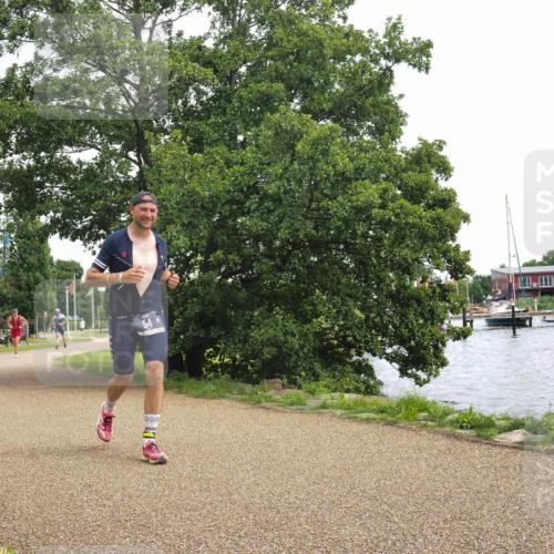 22.06.2025 - Viking Triathlon KatJ http://msf.ph/oto/8118974 22.06.2025 15:12:16 Laufen 54 meine-sportfotos.de