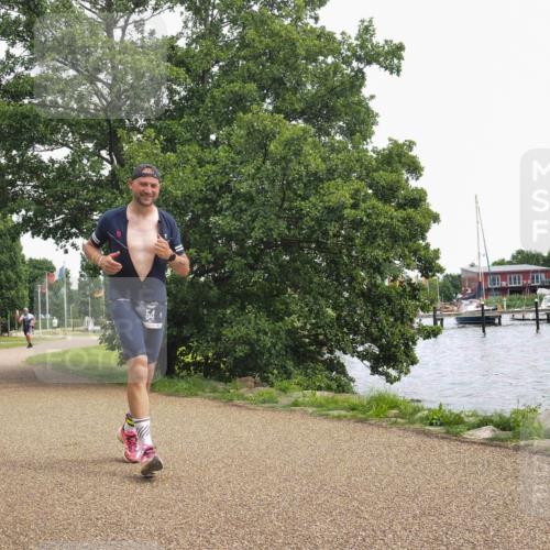 22.06.2025 - Viking Triathlon KatJ http://msf.ph/oto/8118997 22.06.2025 15:12:16 Laufen 54 meine-sportfotos.de