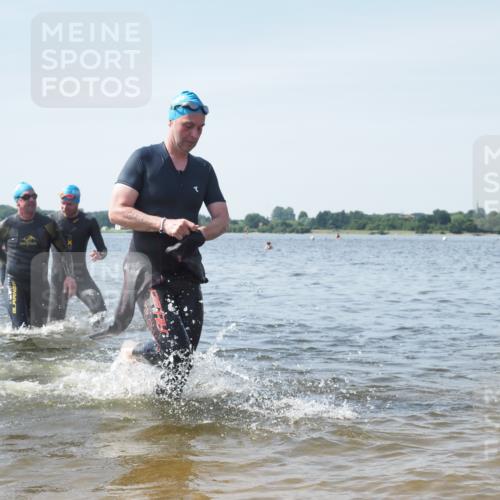 22.06.2025 - Viking Triathlon KatJ http://msf.ph/oto/8119019 22.06.2025 10:46:26 Schwimmen 60, 121, 213, 225, 333, 406 meine-sportfotos.de