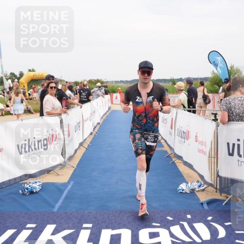 22.06.2025 - Viking Triathlon MichiJ http://msf.ph/oto/8119098 22.06.2025 15:08:38 Ziel 355 meine-sportfotos.de