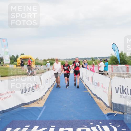 22.06.2025 - Viking Triathlon MichiJ http://msf.ph/oto/8119116 22.06.2025 16:59:28 Ziel 640 meine-sportfotos.de
