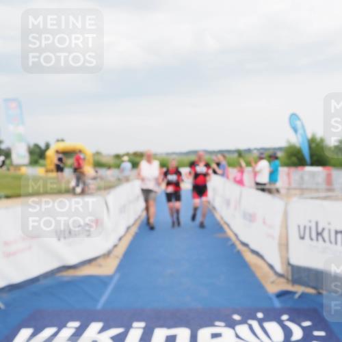 22.06.2025 - Viking Triathlon MichiJ http://msf.ph/oto/8119123 22.06.2025 16:59:28 Ziel 640 meine-sportfotos.de