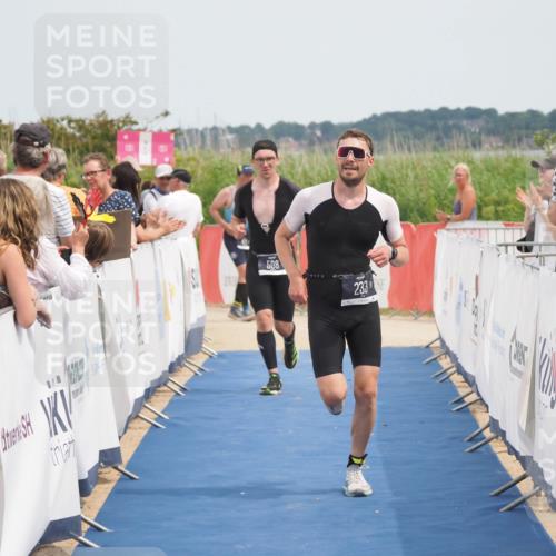 22.06.2025 - Viking Triathlon MichiJ http://msf.ph/oto/8119124 22.06.2025 14:58:42 Ziel 233, 464, 508 meine-sportfotos.de