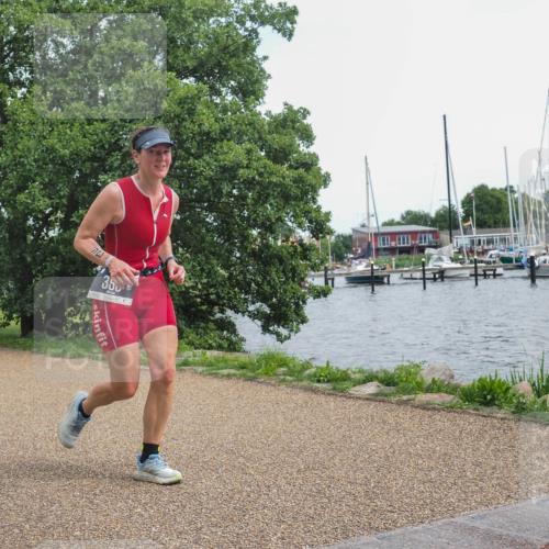 22.06.2025 - Viking Triathlon KatJ http://msf.ph/oto/8119128 22.06.2025 15:12:26 Laufen 353, 627 meine-sportfotos.de