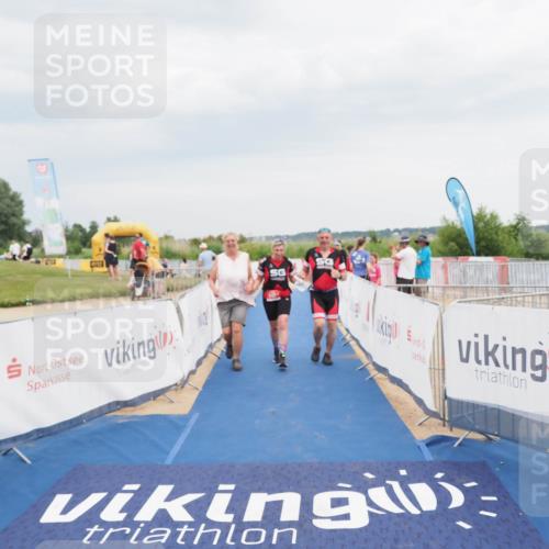 22.06.2025 - Viking Triathlon MichiJ http://msf.ph/oto/8119175 22.06.2025 16:59:29 Ziel 640 meine-sportfotos.de