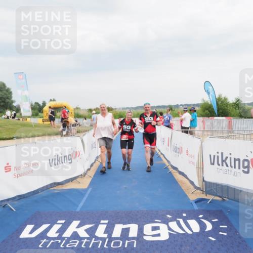 22.06.2025 - Viking Triathlon MichiJ http://msf.ph/oto/8119189 22.06.2025 16:59:30 Ziel 640 meine-sportfotos.de