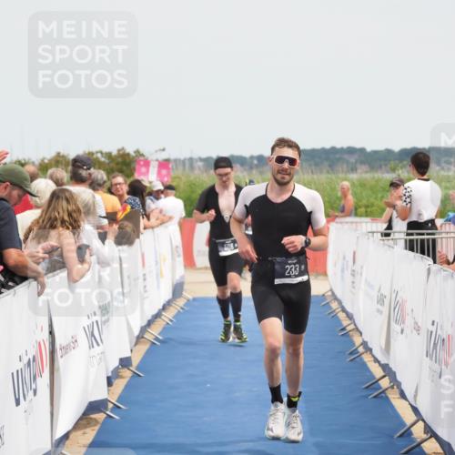 22.06.2025 - Viking Triathlon MichiJ http://msf.ph/oto/8119196 22.06.2025 14:58:43 Ziel 233, 508 meine-sportfotos.de