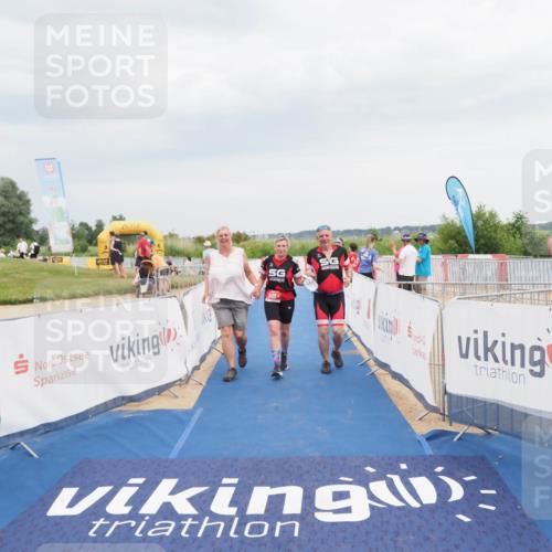 22.06.2025 - Viking Triathlon MichiJ http://msf.ph/oto/8119198 22.06.2025 16:59:30 Ziel 640 meine-sportfotos.de