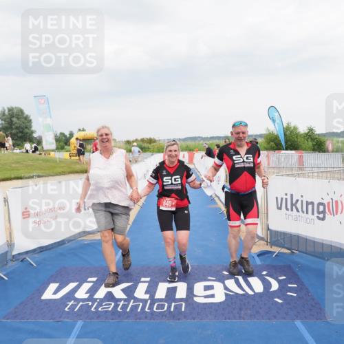 22.06.2025 - Viking Triathlon MichiJ http://msf.ph/oto/8119295 22.06.2025 16:59:31 Ziel 640 meine-sportfotos.de