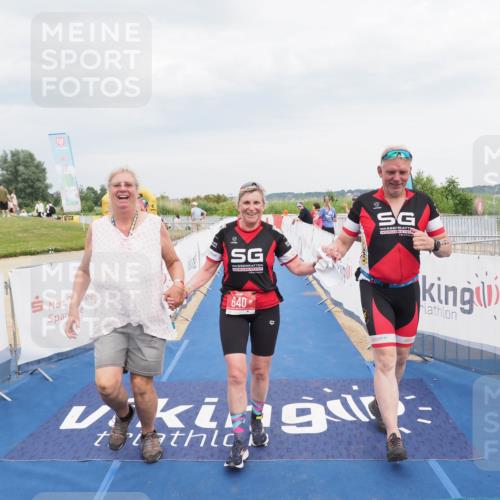 22.06.2025 - Viking Triathlon MichiJ http://msf.ph/oto/8119331 22.06.2025 16:59:32 Ziel 640 meine-sportfotos.de