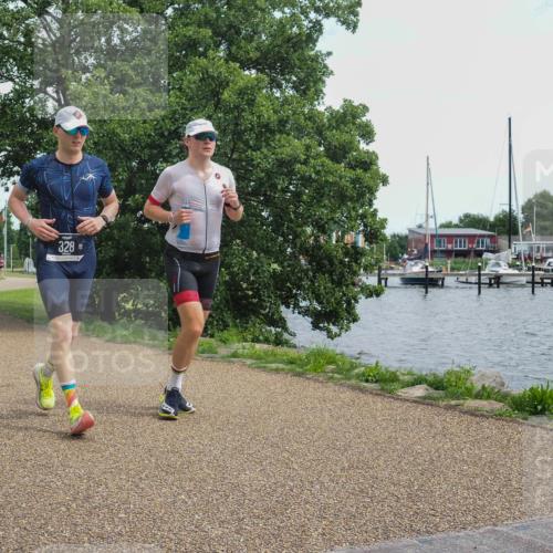 22.06.2025 - Viking Triathlon KatJ http://msf.ph/oto/8119363 22.06.2025 15:12:53 Laufen 318, 328 meine-sportfotos.de