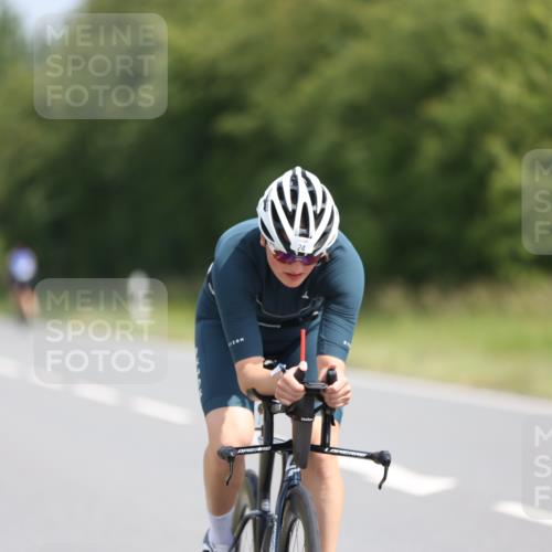 22.06.2025 - Viking Triathlon Yannick Fuchs http://msf.ph/oto/8119387 22.06.2025 11:44:39 Radfahren 24, 85, 114, 164, 204, 228, 313, 366, 473, 540, 552, 603 meine-sportfotos.de