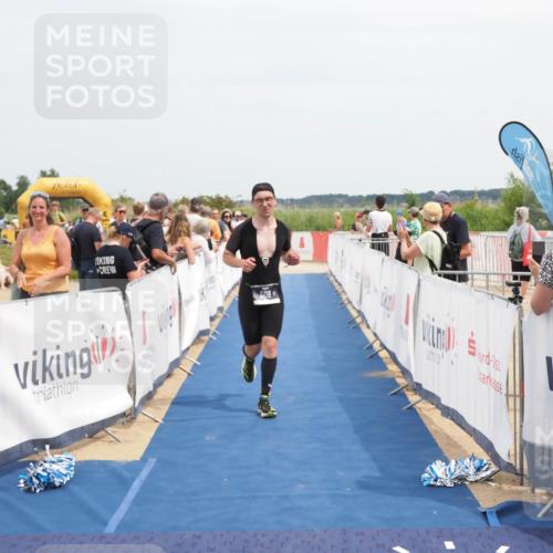 22.06.2025 - Viking Triathlon MichiJ http://msf.ph/oto/8119407 22.06.2025 14:58:46 Ziel 233, 508 meine-sportfotos.de