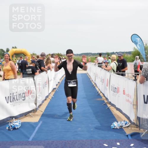 22.06.2025 - Viking Triathlon MichiJ http://msf.ph/oto/8119433 22.06.2025 14:58:46 Ziel 233, 508 meine-sportfotos.de