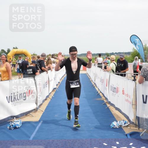 22.06.2025 - Viking Triathlon MichiJ http://msf.ph/oto/8119449 22.06.2025 14:58:47 Ziel 233, 508 meine-sportfotos.de