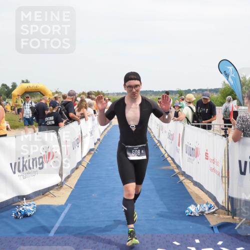 22.06.2025 - Viking Triathlon MichiJ http://msf.ph/oto/8119474 22.06.2025 14:58:47 Ziel 233, 508 meine-sportfotos.de