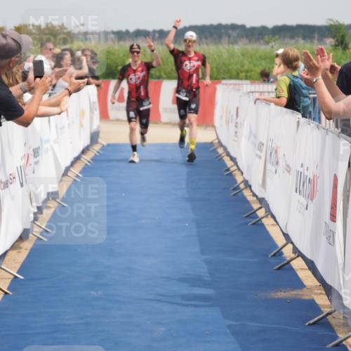 22.06.2025 - Viking Triathlon MichiJ http://msf.ph/oto/8119489 22.06.2025 15:09:39 Ziel 428, 506 meine-sportfotos.de