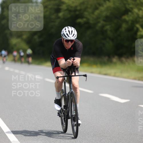 22.06.2025 - Viking Triathlon Yannick Fuchs http://msf.ph/oto/8119501 22.06.2025 11:45:01 Radfahren 29, 117, 169, 185, 273, 325, 446, 449, 451, 618, 642 meine-sportfotos.de