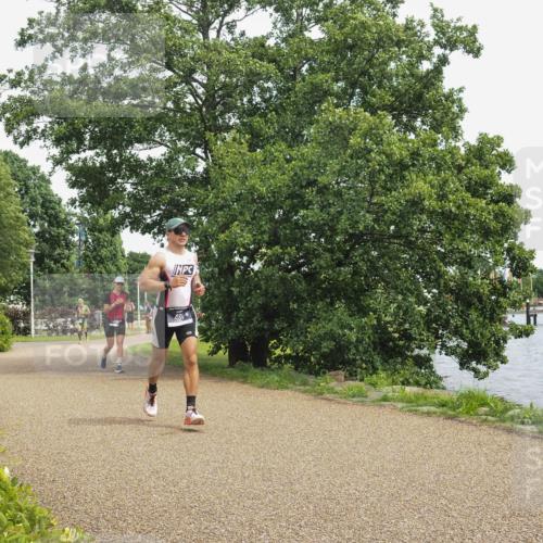 22.06.2025 - Viking Triathlon KatJ http://msf.ph/oto/8119574 22.06.2025 15:13:34 Laufen 481 meine-sportfotos.de
