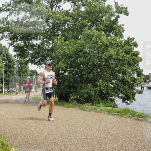 22.06.2025 - Viking Triathlon KatJ http://msf.ph/oto/8119583 22.06.2025 15:13:34 Laufen 481 meine-sportfotos.de