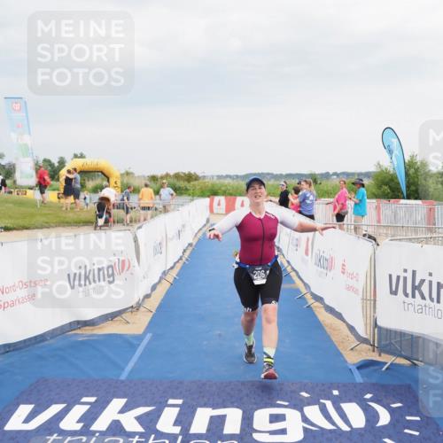 22.06.2025 - Viking Triathlon MichiJ http://msf.ph/oto/8119590 22.06.2025 17:00:50 Ziel 206 meine-sportfotos.de